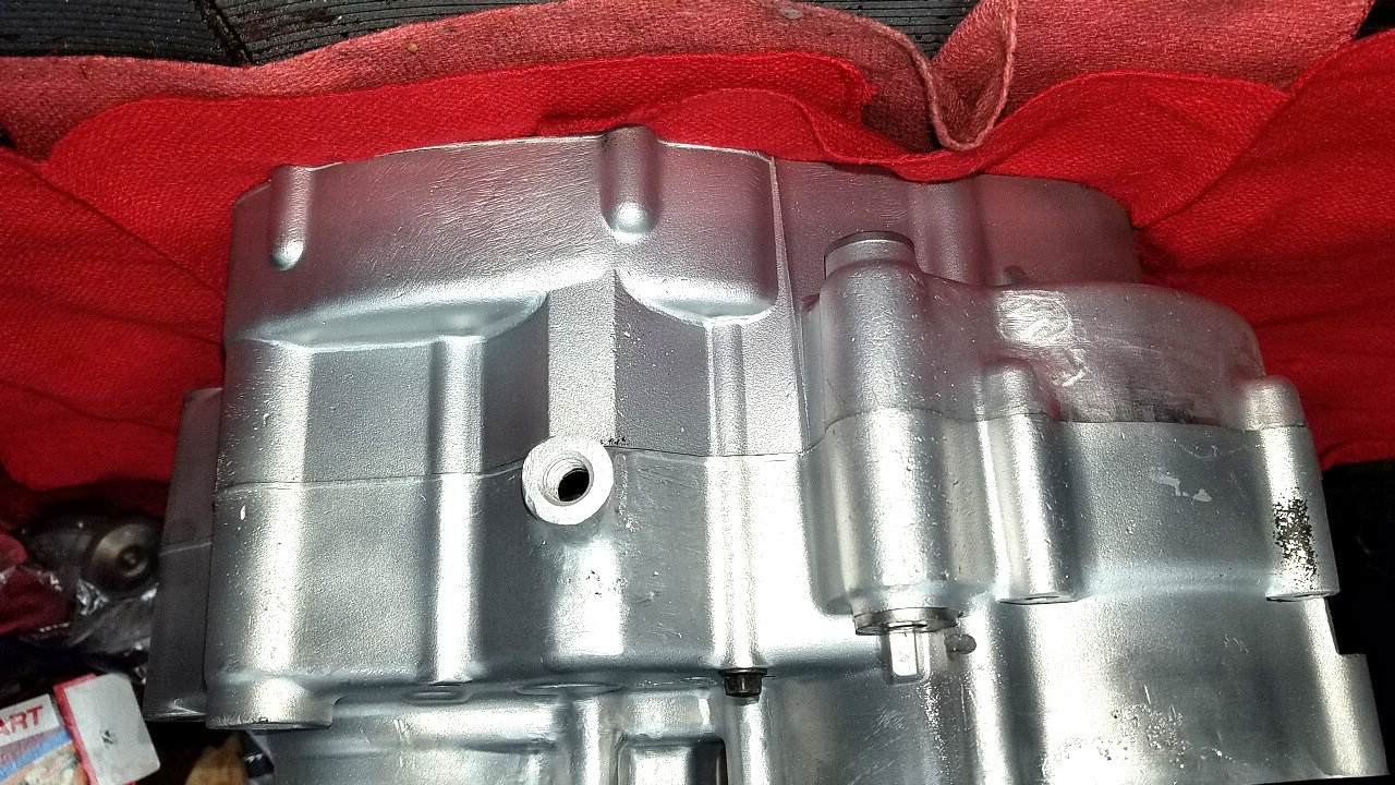 KX500 KAWASAKI 1987 (LOT AA) CRANKCASE SET CRANK CASE 14001-5295