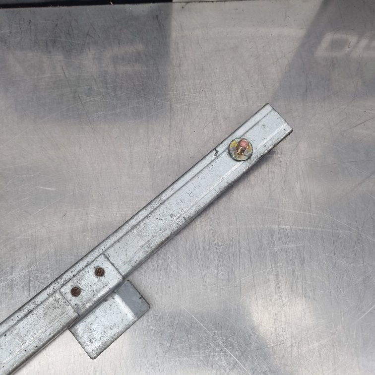 MAZDA MX-5 MK2 NB 1998-2005 WINDOW REGULATOR DOOR BRACKET DRIVER