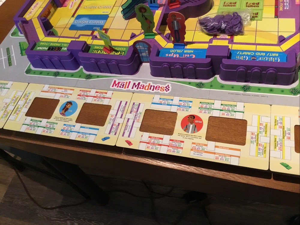 2004 Mall Madness Board Game By Milton Bradley, Complete, Nice!