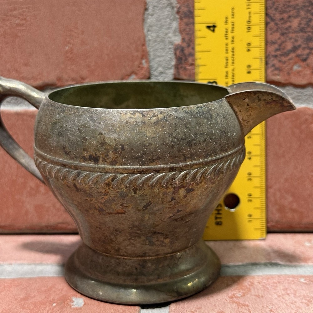 VTG SILVER PLATED CREAM CUP MINI PITCHER SINGLE HANDLE