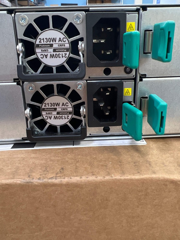 Intel H2312XXLR2 Server Case 2U Rack-Mountable Silver