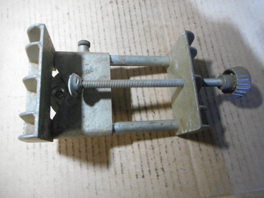 Craftsman 9-4186 doweling jig