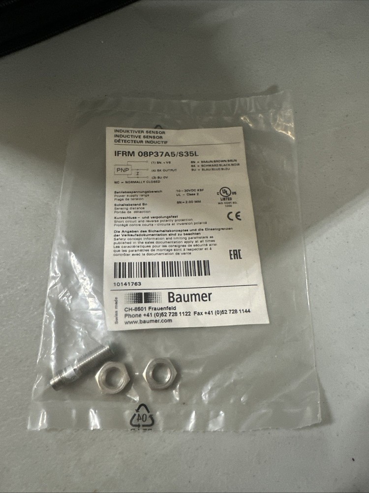 NEW!! BAUMER IFRM 08P37A5/S35L INDUCTIVE SENSOR