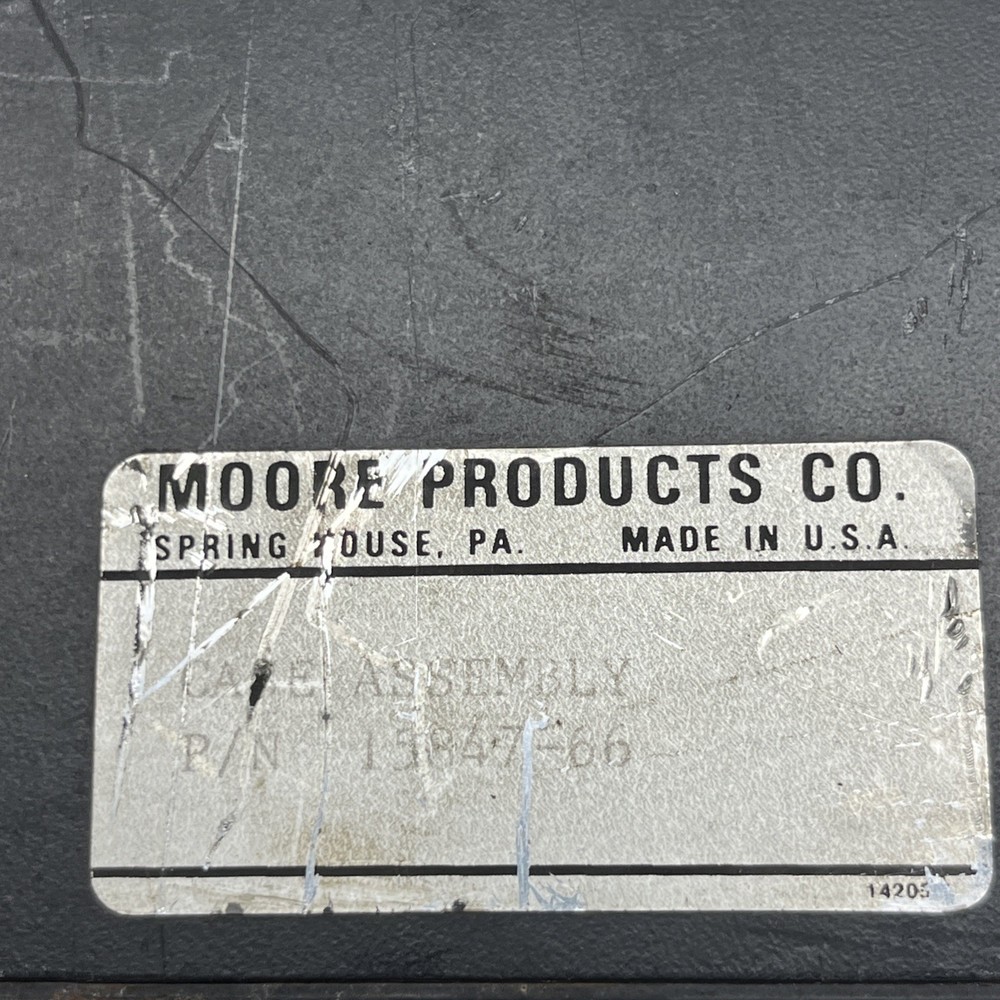 Moore Products 15847-66 Chart Recorder