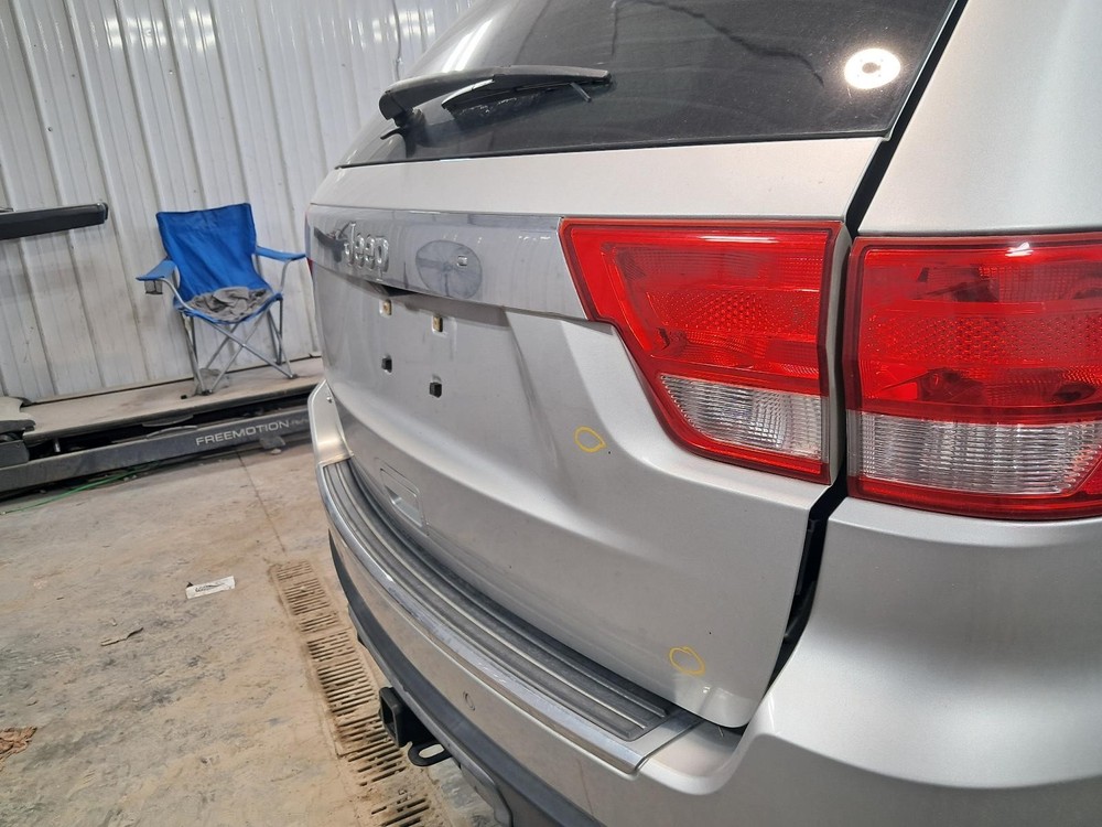 2011 JEEP GRAND CHEROKEE LR Door Trim Panel