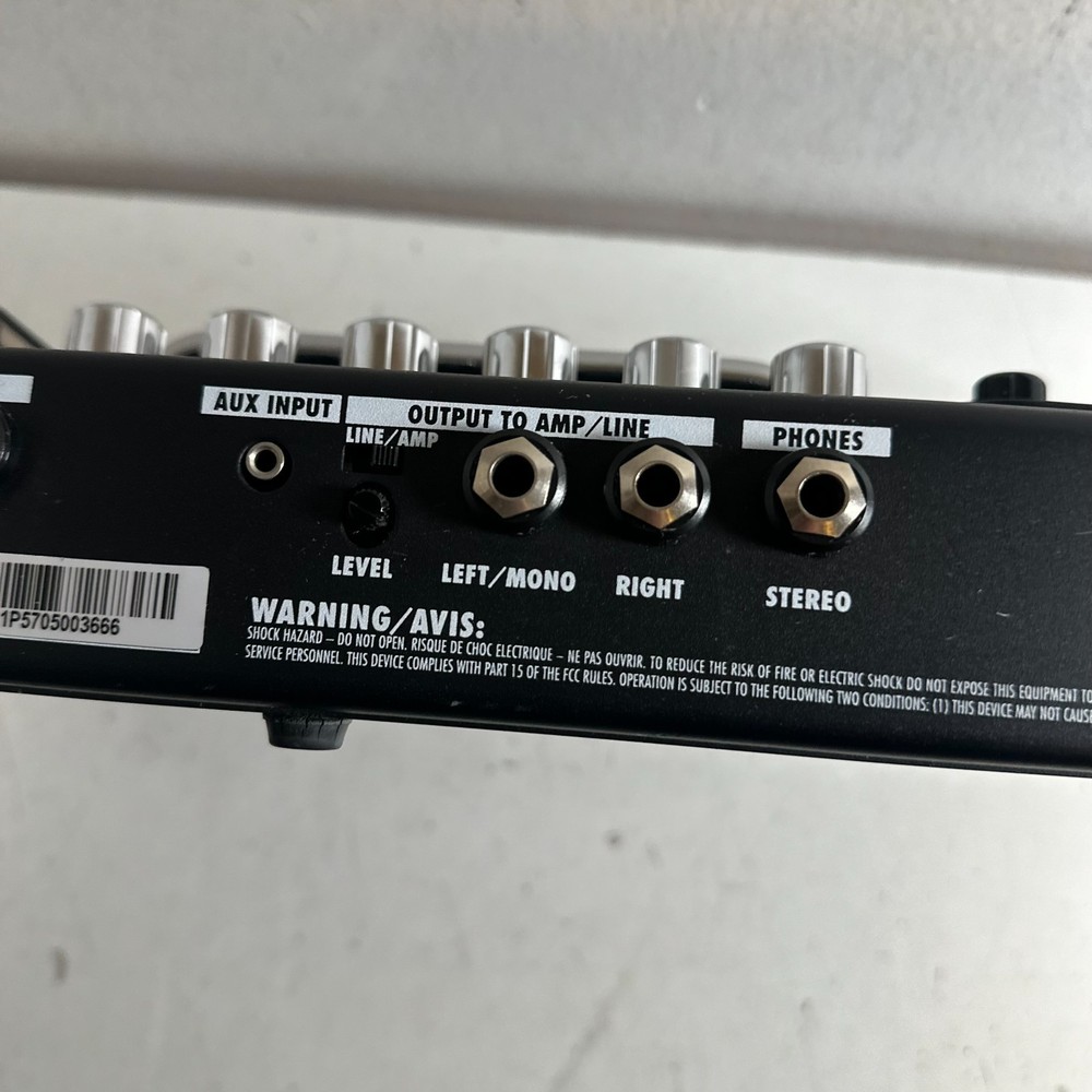 Line 6 POD X3 Live Black Floor-Based Multi-Effects Guitar Amplifier Modeler