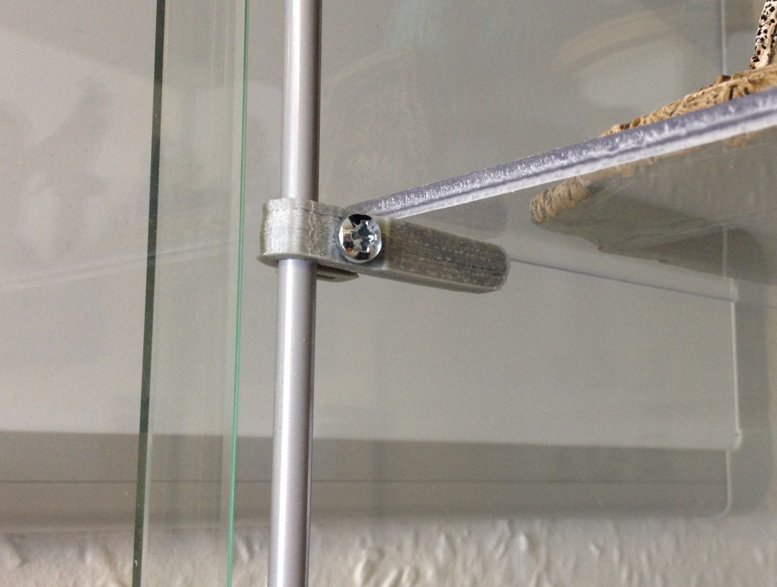 Shelf brackets for IKEA DETOLF, add extra shelves