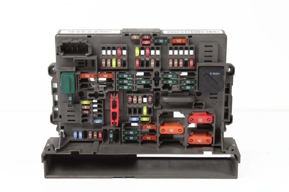 BMW 3 E90 E91 E92 E93 Fuse Box Front Power Distribution Unit 61149119447 9119447