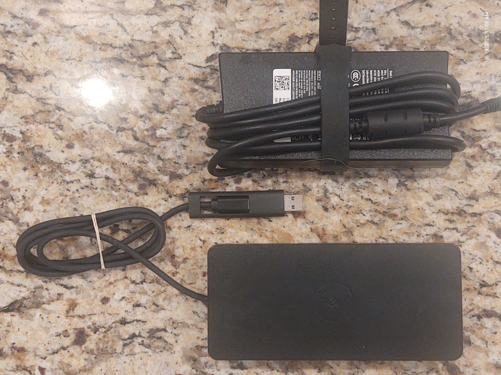 DELL D6000 USB C 3.0 Docking Station with 130W Power Adapter