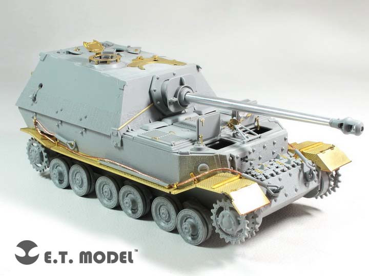 ET Model E35-189 WWII German Elefant Schwerer Jagdpanzer Basic