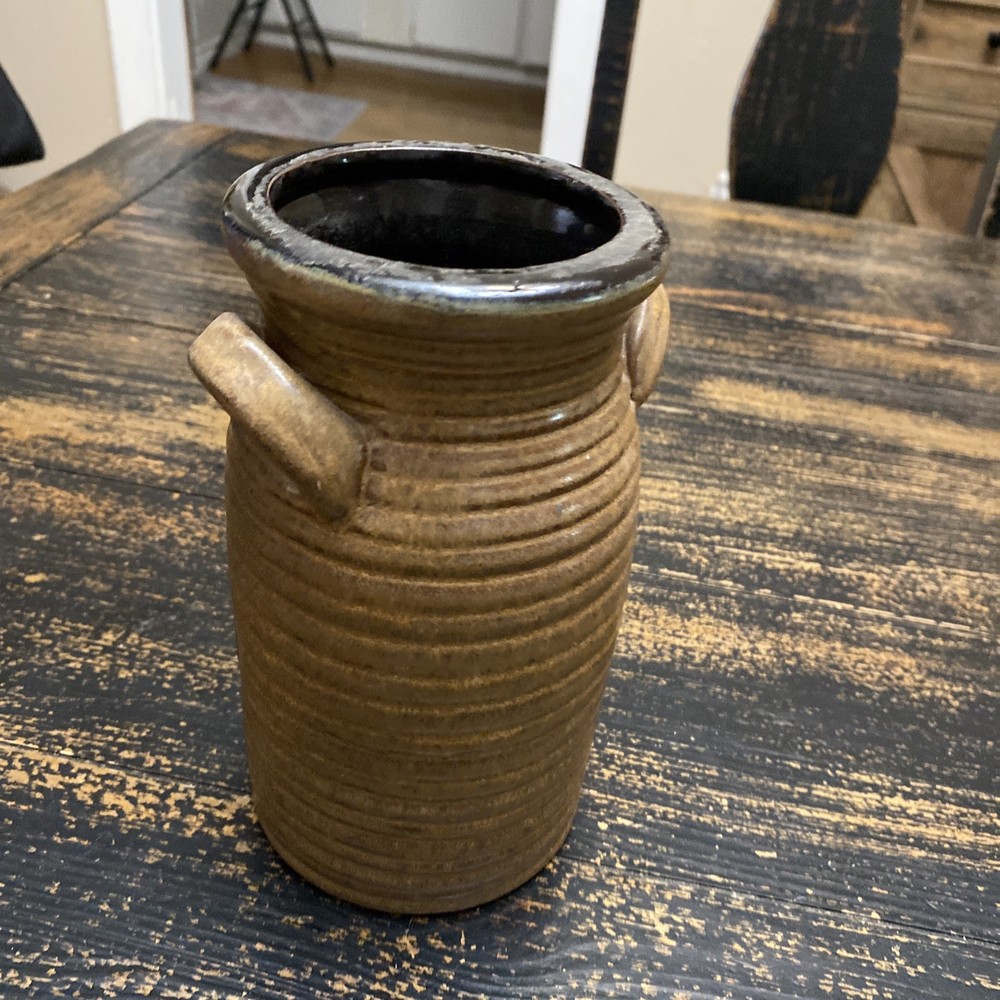 Ceramic two handled Bear And Baby Vase Pot