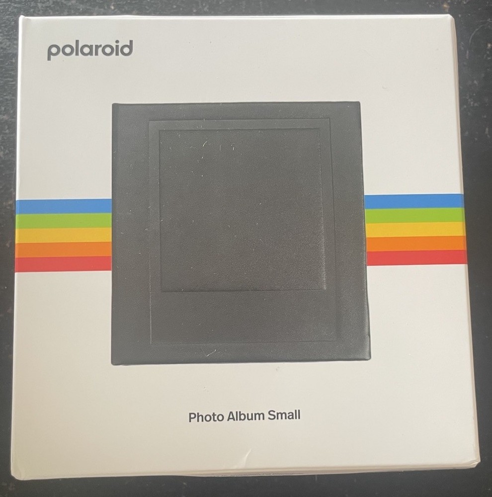 Polaroid Essentials Box: Film Camera with Automatic Focus & Polaroid 600 Format