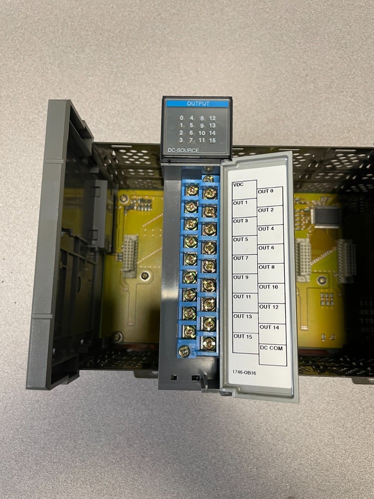 SLC 500 output module 1746-OB16 Good condition