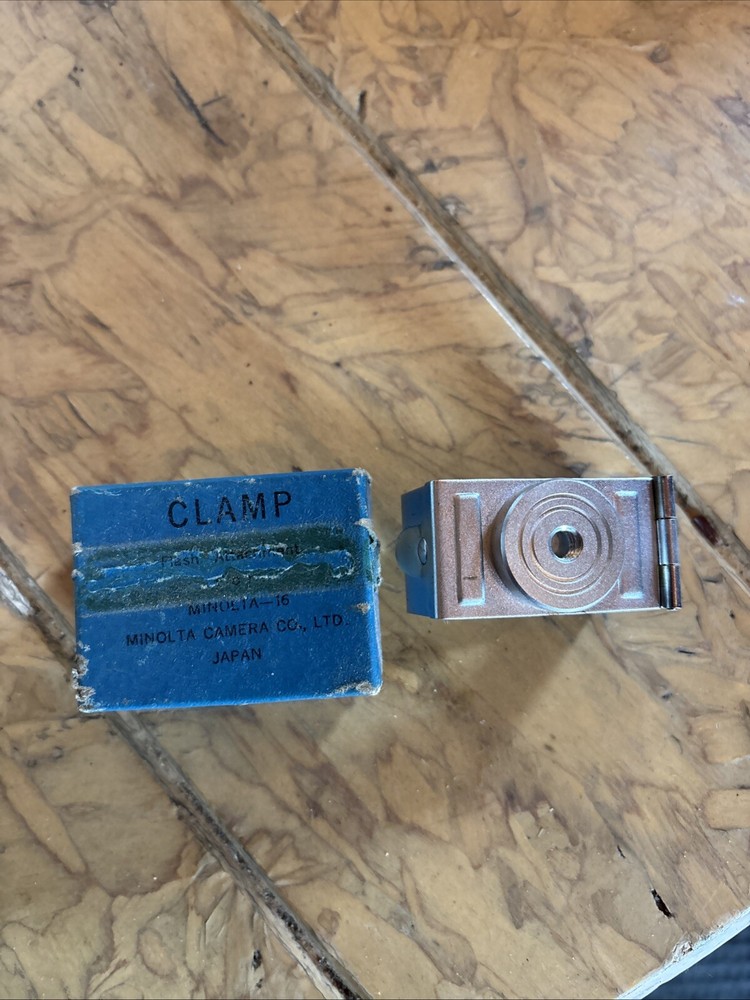 VINTAGE Minolta -15 Flash Attachment, Japan ￼