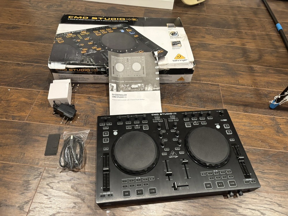 Behringer CMD Studio 4a DJ MIDI Controller