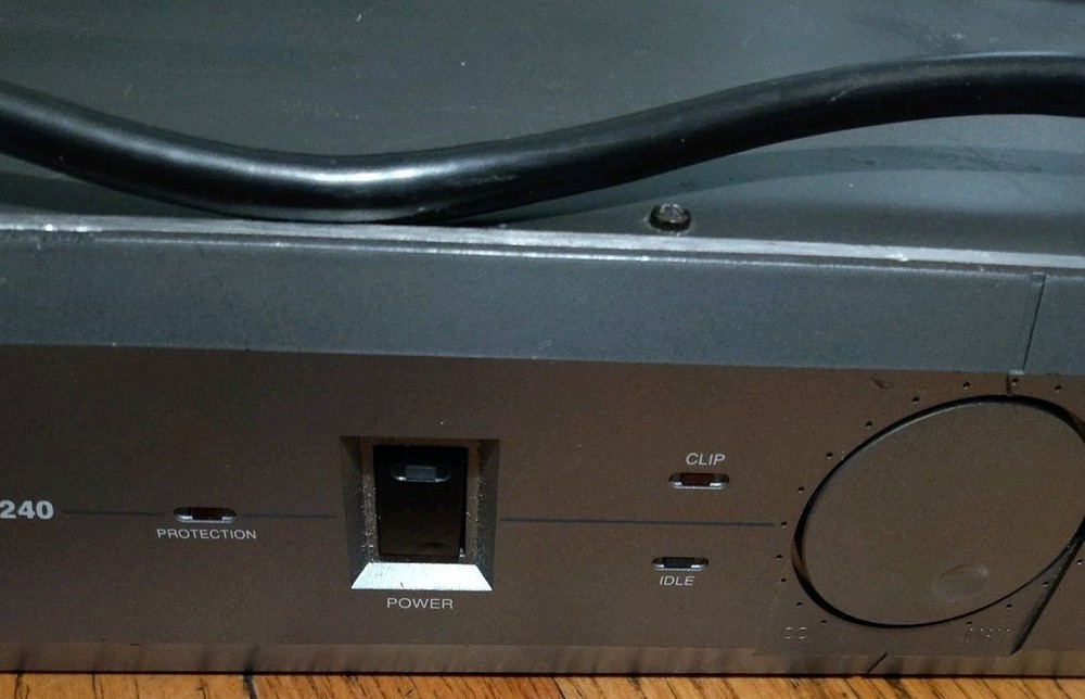 Samson SERVO-240 120W Studio Amplifier