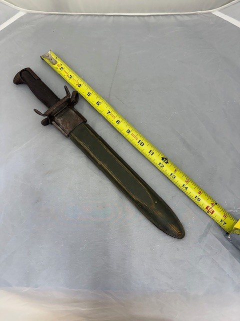 WW2 Original AFH U.S. Flaming Bomb 1943 M1 GARAND 10” BAYONET and SCABBARD
