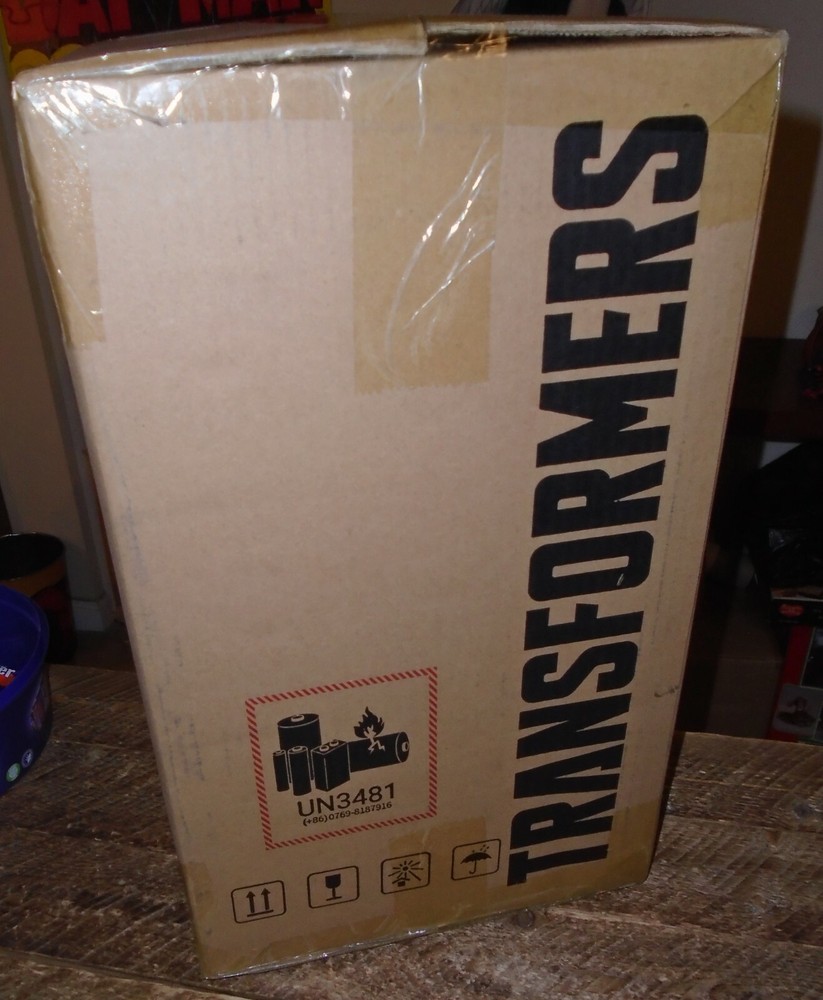 ROBOSEN TRANSFORMERS AUTO-CONVERTING OPTIMUS PRIME HASBRO