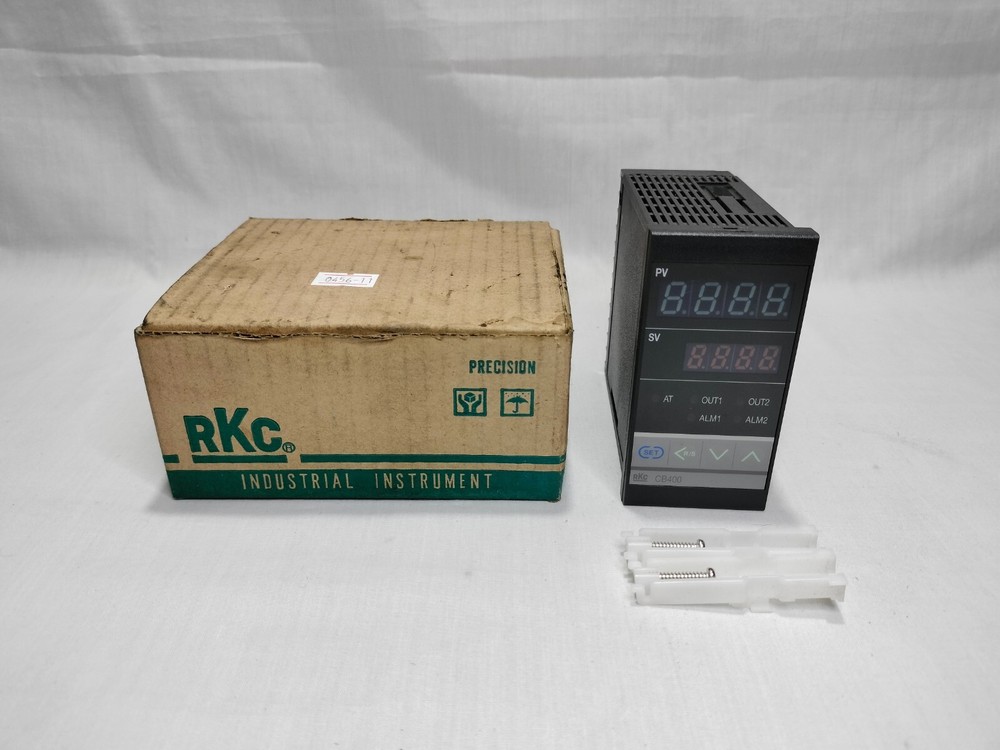 RKC Instruments CB400 FK03-V*AB-NN/A/Y Digital Temperature Controller