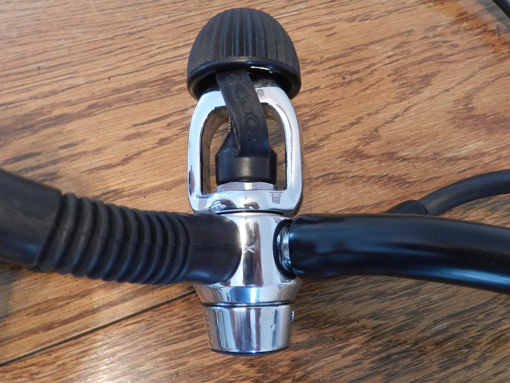 DACOR SCUBA REGULATOR SET - SERVICED