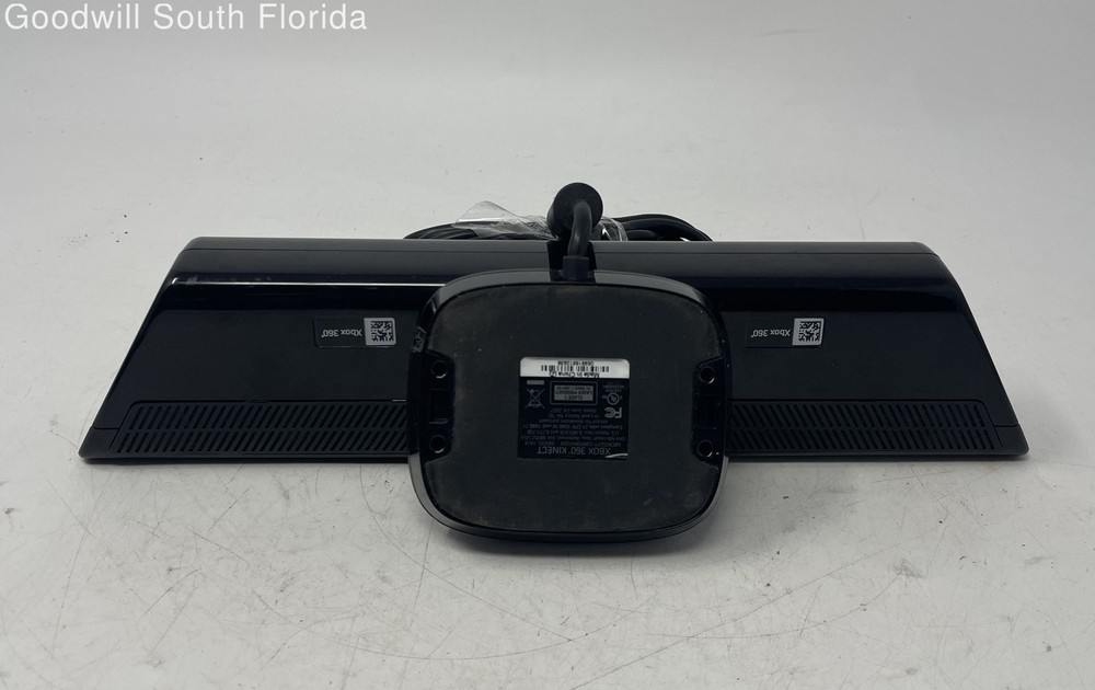 Microsoft Xbox 360 Model 1414 Black Video Gaming Kinect Sensor Bar Not Tested
