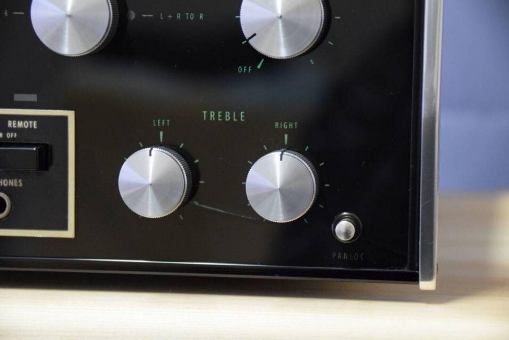 Mcintosh C28 Preamplifier