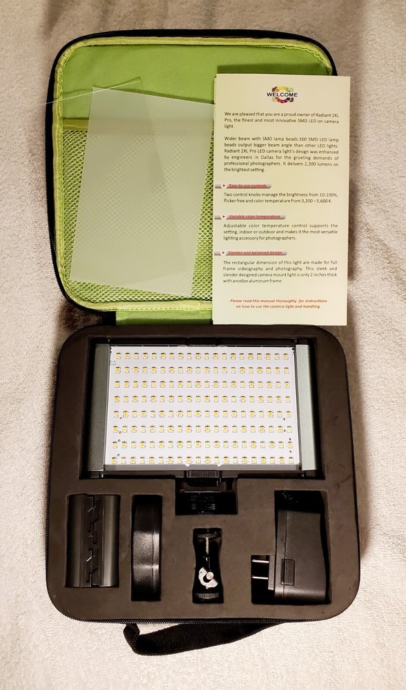 Celadon LED Pro Radiant 2XL PRO On-camera light kit