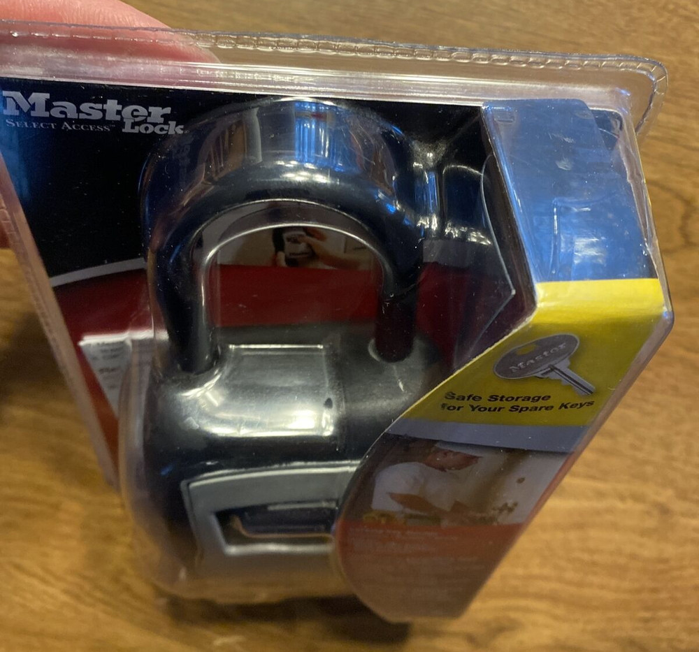 NOS Master Lock 5400D Select Access Combination Safe Spare Keys Storage 2007 B4