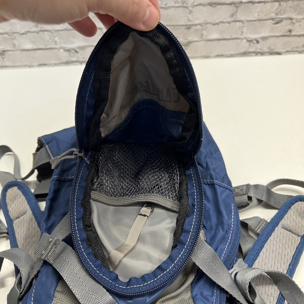 CamelBak Mini M.U.L.E. Kids Hydration Backpack 50 oz Blue/gray With Bladder