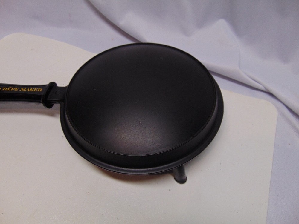 Vintage Farberware Automatic Electric Crepe Maker #263 9" round surface black