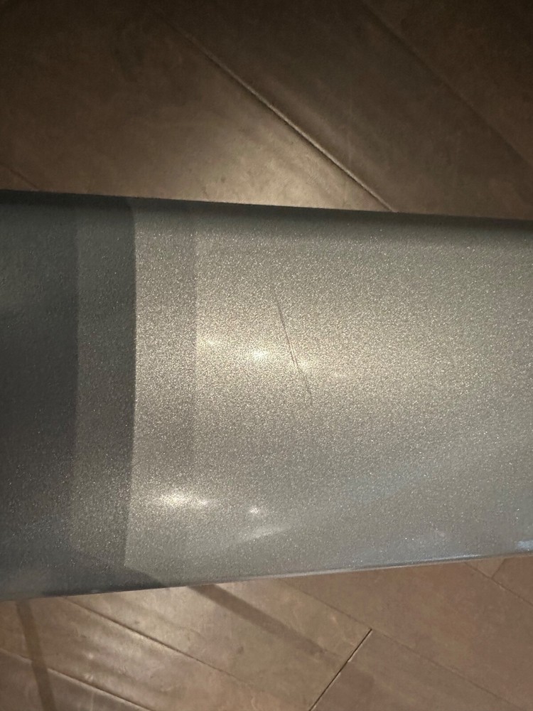 Hydrow Pro Rowing Machine - Excellent Condition & Low Meter usage