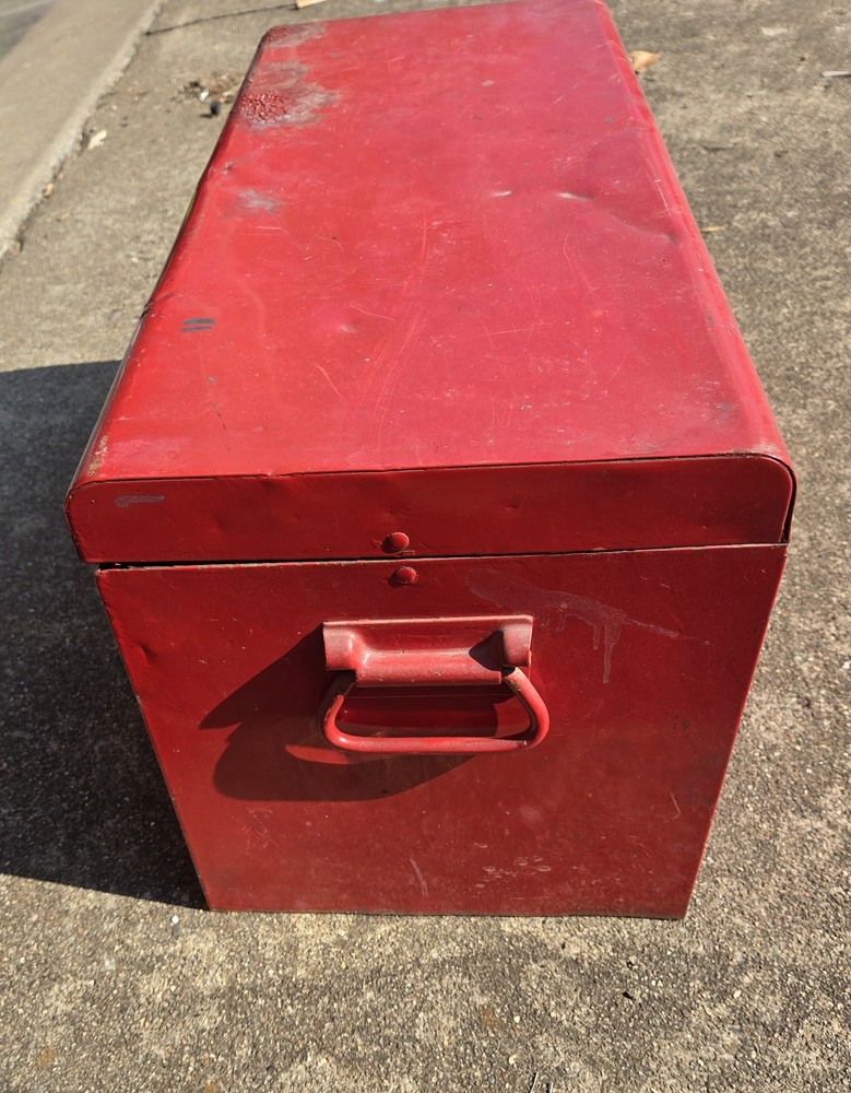 Vintage Snap-On Tools Toolbox - Red Read Description