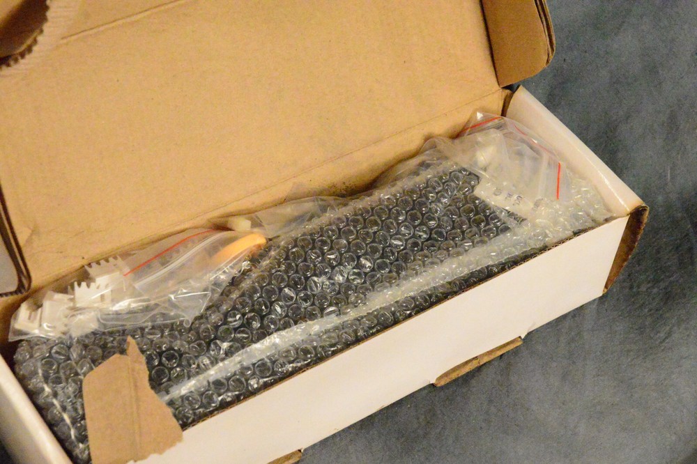 Monoprice Mini Patch Panel 12-Port Cat6 10 Inch Vertical