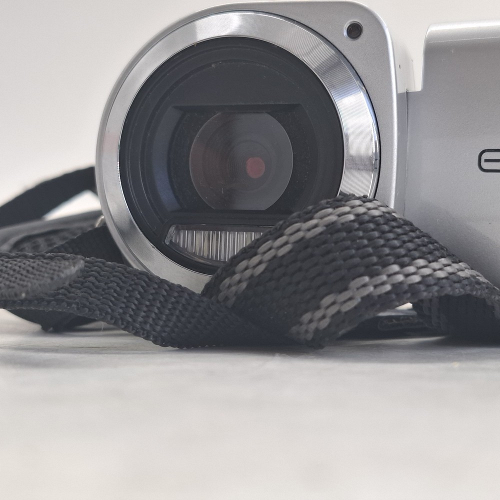 Easypix DVC5127 Video Camera Handheld Camcorder Digital Camera Grey Untested