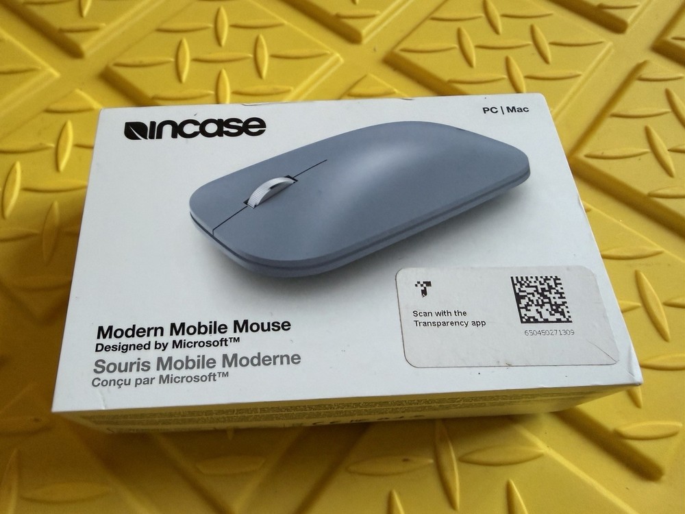 Incase - Modern Mobile Mouse Designed by Microsoft - Wireless - Blue NEW