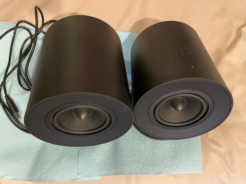 Razer Bundle (Mouse/Keyboard/Speakers/Dock)