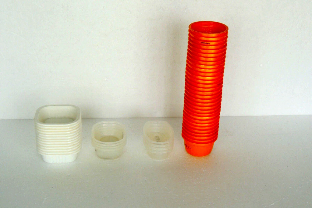 SMALL CLEAR EMPTY CONTAINER orange 35 pc 30 pc white + small clear