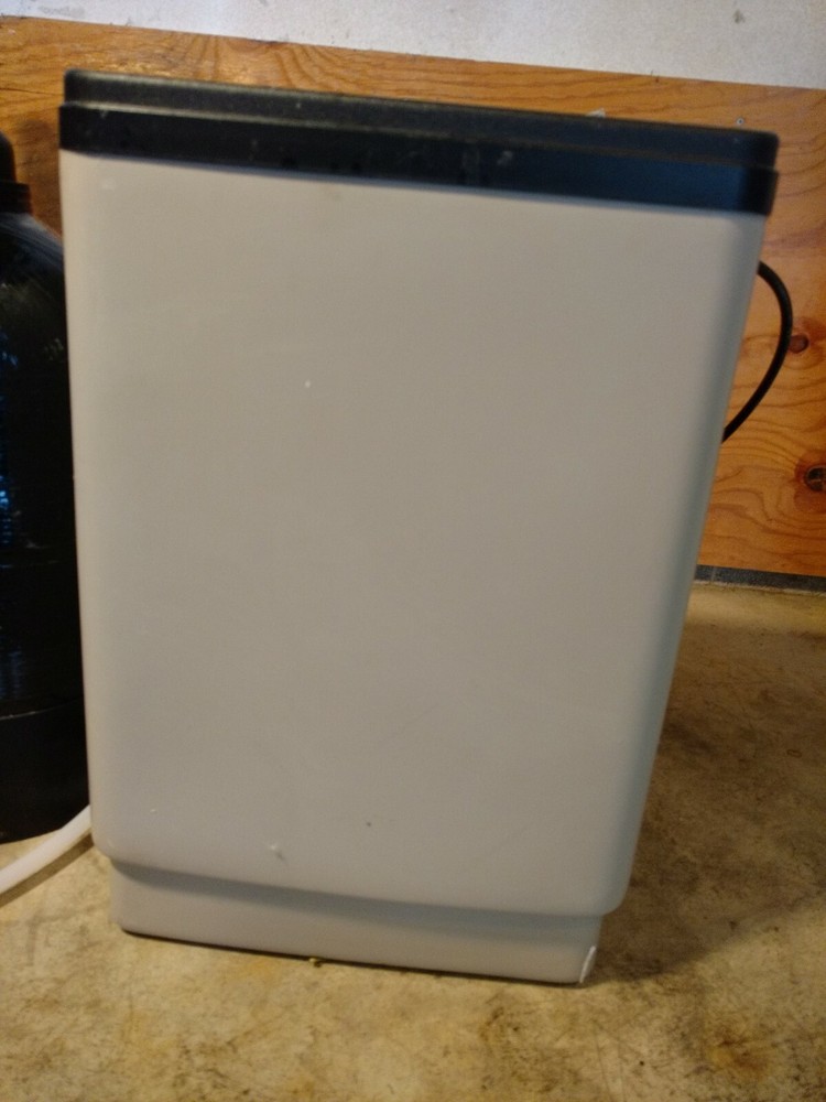 Kinetico Brine Tank - 18" Smaller Size w/ Brine Float