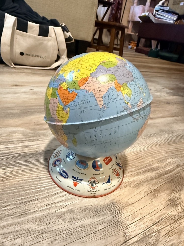 Globe Collection 20 Pc Set (Rolling Stool And Crystal Bowl Not Included)