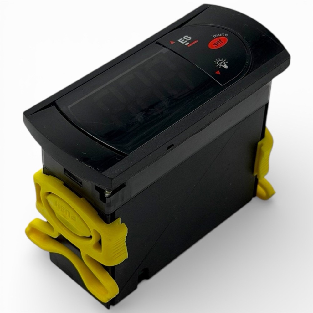 Carel PZLBC0H001K Temperature Controller