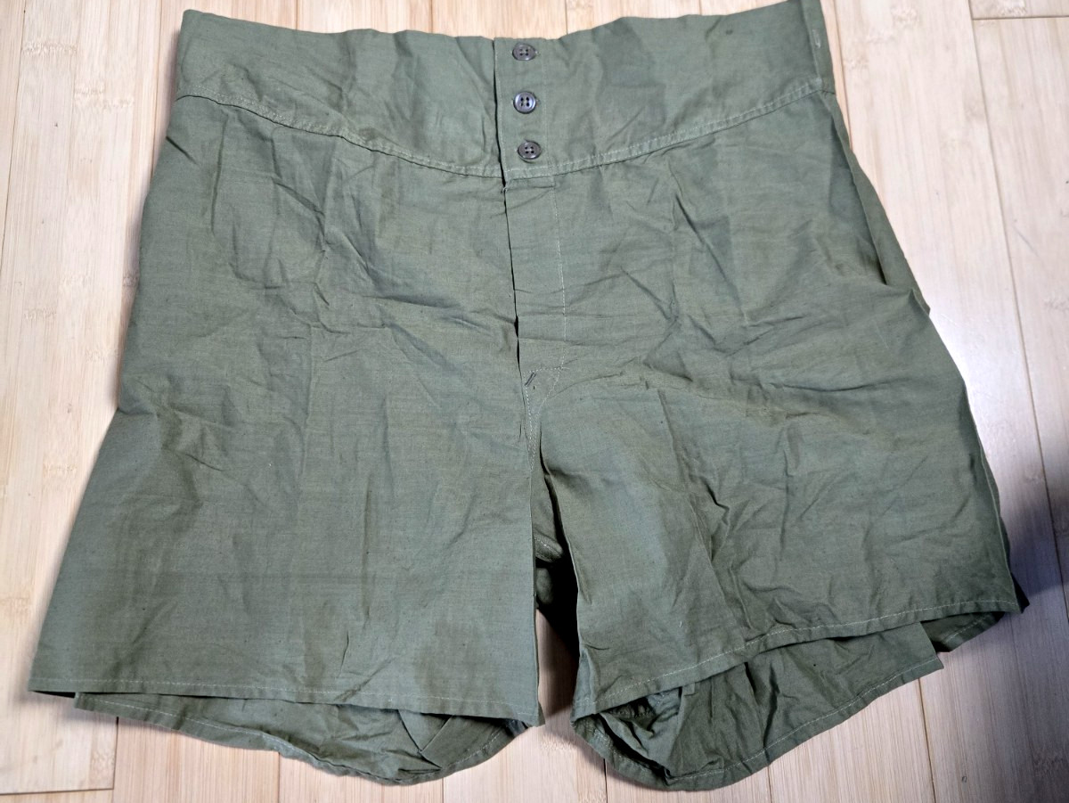 WWII US Army Underwear Boxer Shorts Briefs 1945 Dated Size 38 6-188B