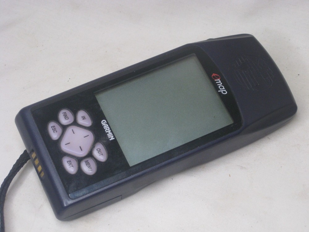 Garmin eMap AM 12 Parallel Channel GPS Portable Handheld Tested electronic map