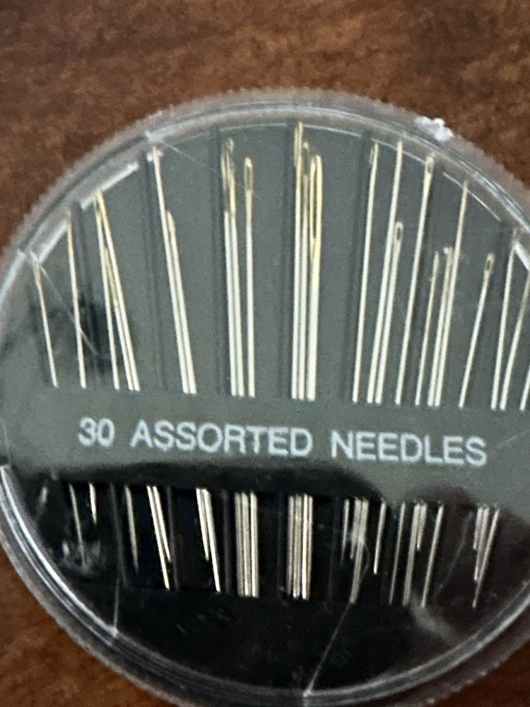 24 Unused Assorted needles gold eye - DOES NOT CONTAIN 30