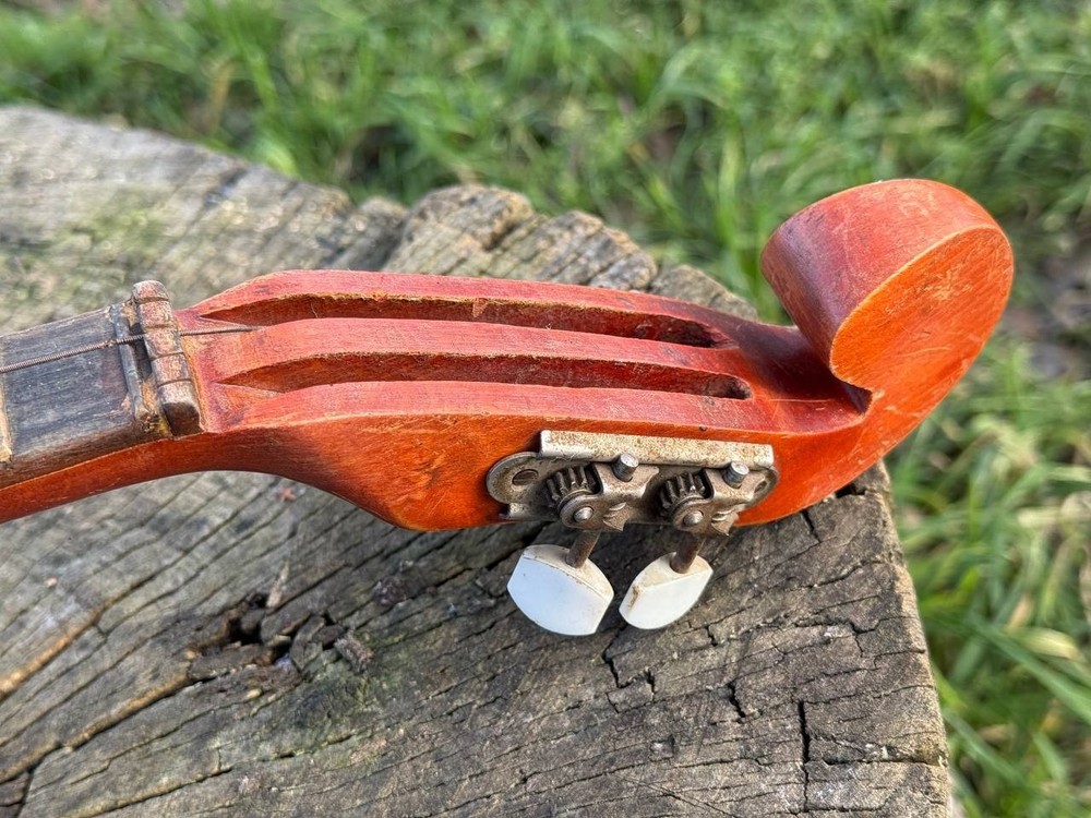 Vintage domra 4 strings / national stringed instrument