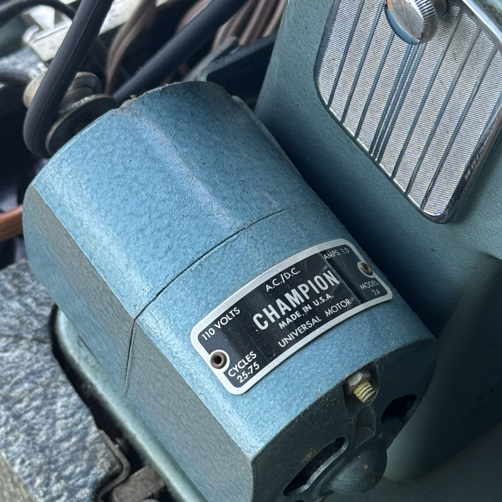 Vintage Sewing Machine Brother HA3-B5 ZigZag Beautiful W/Case & Accessories