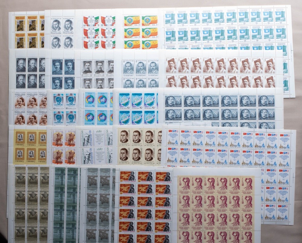USSR - 100 mint sheets of Soviet stamps