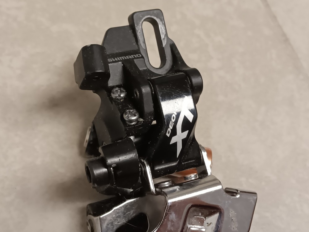 Shimano Deore XT Front Derailleur FD-M786 Direct Mount Top Pull Top Swing