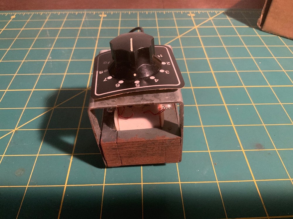 Soundoiier Attenuators AT-75 Electronicis Sound System