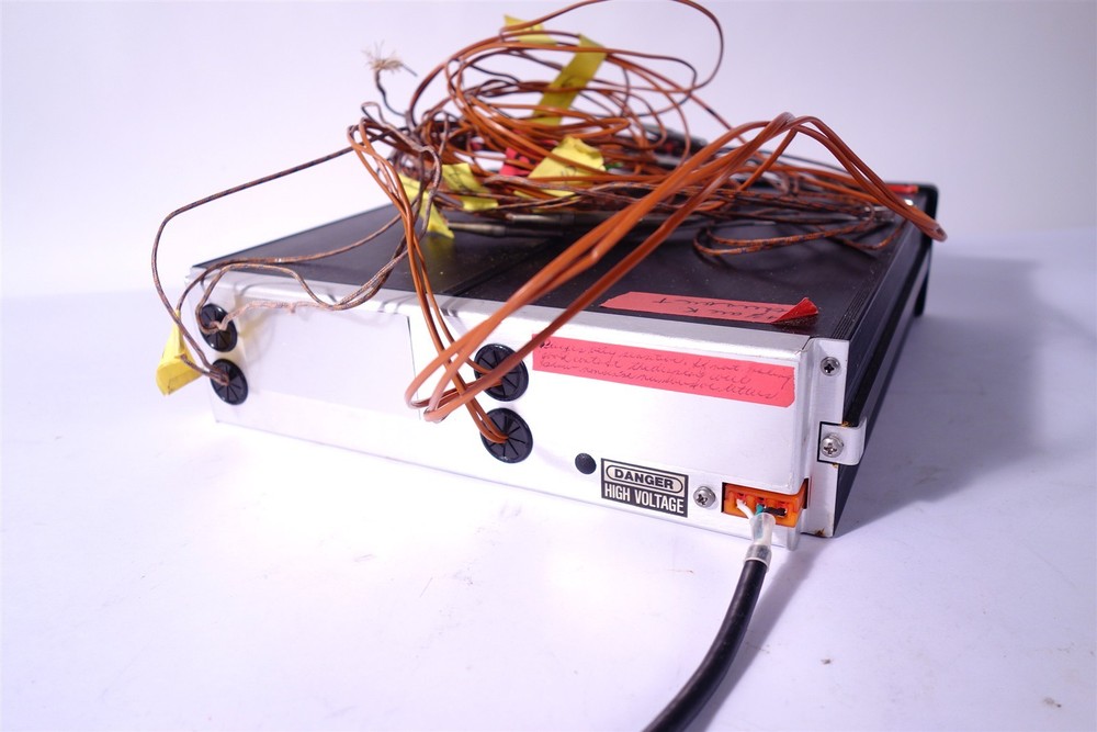 Omega Engineering DP82T 2(206) ALM Digital Temperature Meter Working