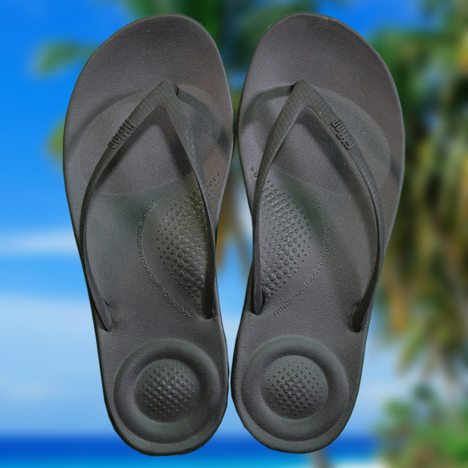 FitFlop IQushion Ergonomic Comfort black Flip Flops Women's US 8